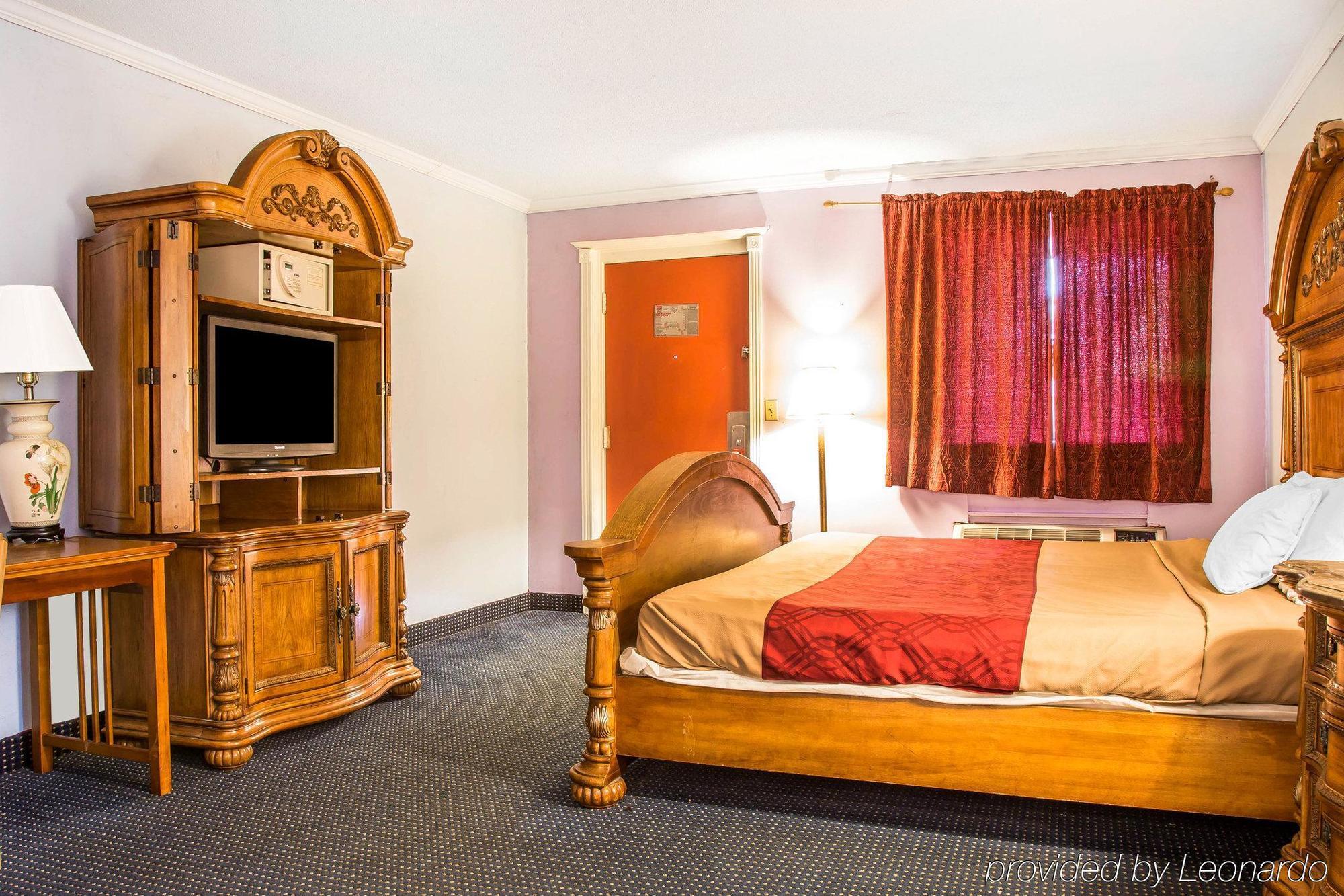Red Carpet Inn Norwalk Zewnętrze zdjęcie