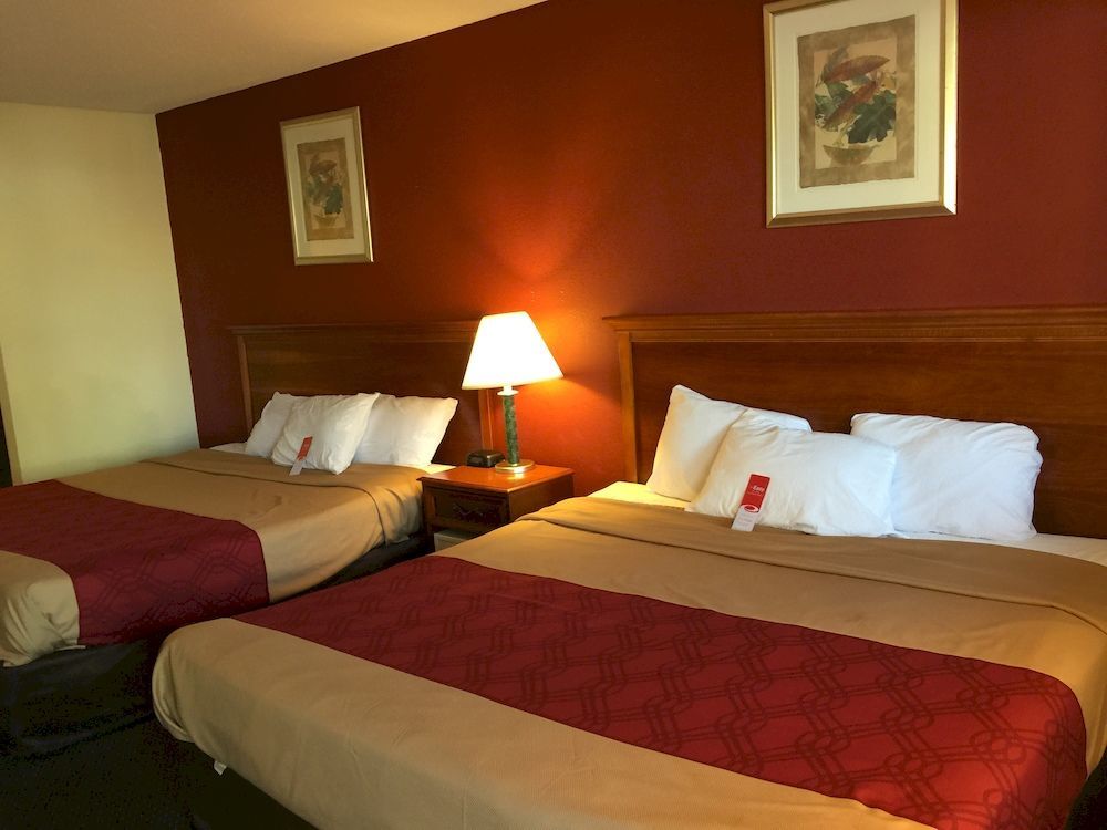 Red Carpet Inn Norwalk Zewnętrze zdjęcie